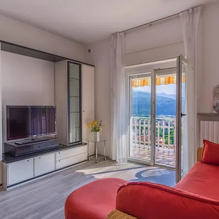 Cozy With View * Luino